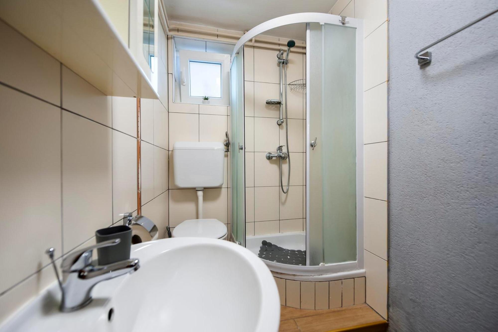 Apartments And Room Silvana Rovinj Extérieur photo